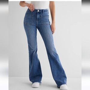 Express Mid Rise Medium Wash Patch Pocket FlexX '70s Flare Jeans Size S Reg